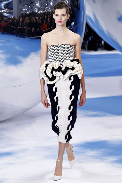 Look 20